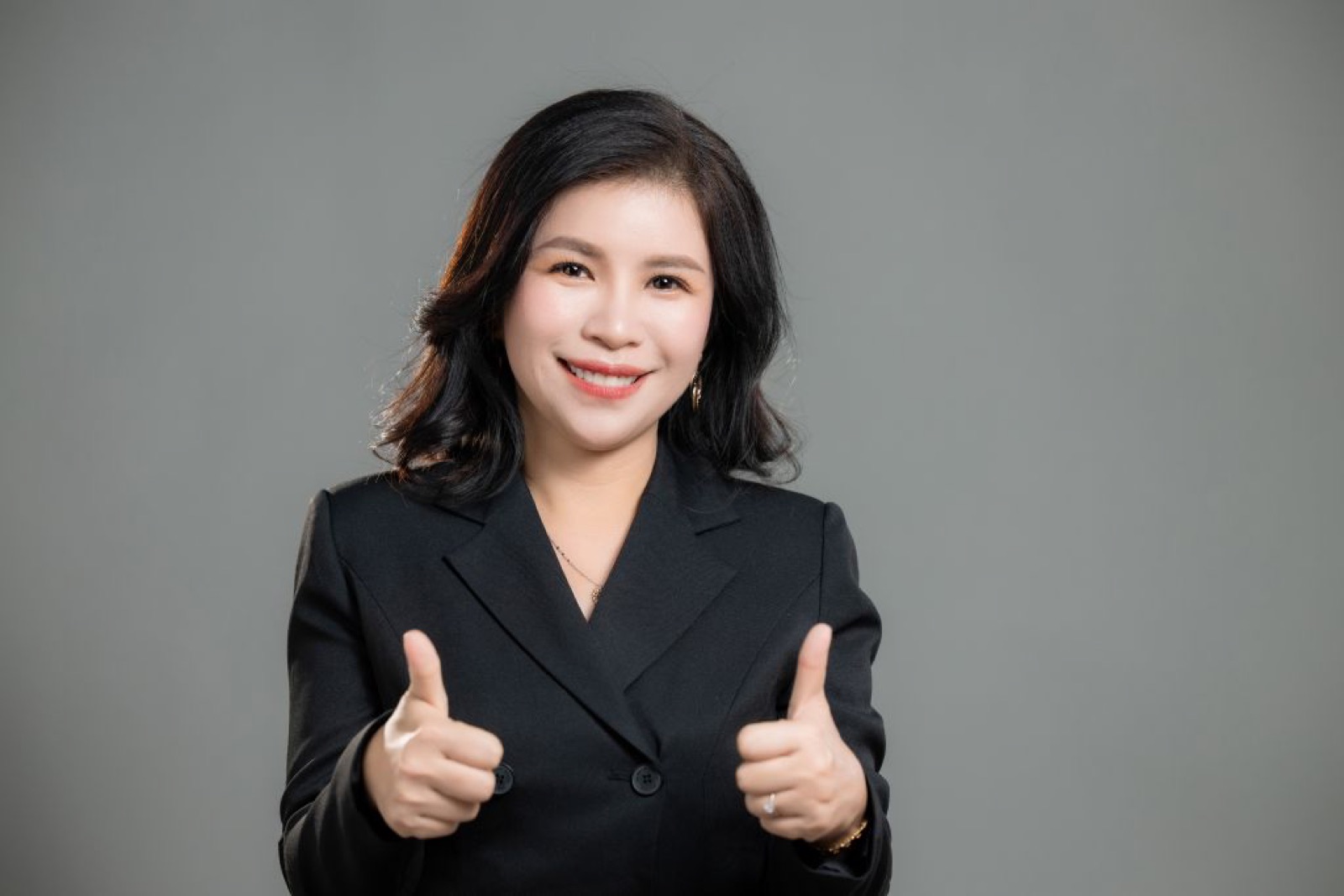 Chân dung Lê Nguyên Trang Nhã, CEO công ty may mặc xuất khẩu và Founder công ty giáo dục Hạnh Phúc