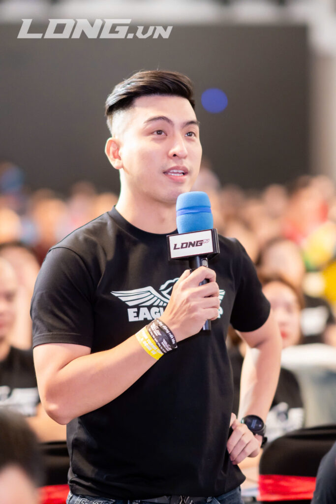 Nguyễn Thế Hiền - founder Hi-En Store, Mantra, FENG FU - chia sẻ tại sự kiện